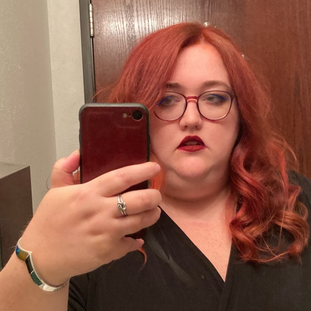 Meet your Posher, Emily